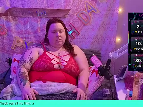 brookenicole3003 online show from 24, 5, 2026
