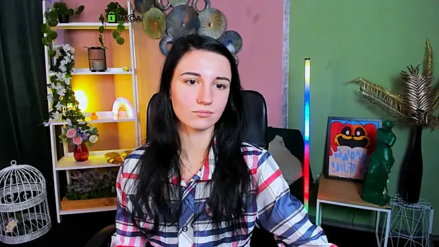 lia sunset online show from 9, 10, 2025