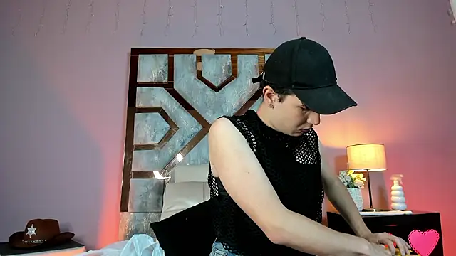 Snapshot of Electra_Gosselin chatting on 13, 3, 2026 Electra Gosselin online show from 13, 3, 2026