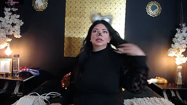Snapshot of kinky_momm chatting on 27, 10, 2025 kinky momm online show from 27, 10, 2025