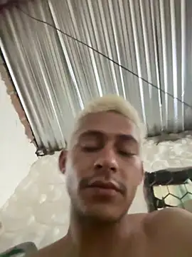 Snapshot of Boy_hot- chatting on 15, 3, 2026 Boy hot- online show from 15, 3, 2026