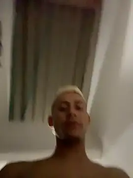 Snapshot of Boy_hot- chatting on 27, 3, 2026 Boy hot- online show from 27, 3, 2026