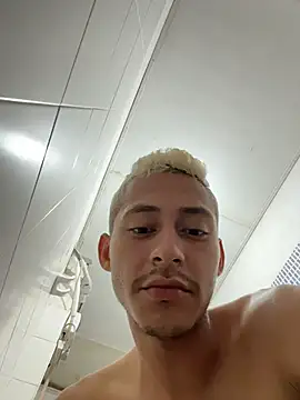 Snapshot of Boy_hot- chatting on 31, 3, 2026 Boy hot- online show from 31, 3, 2026