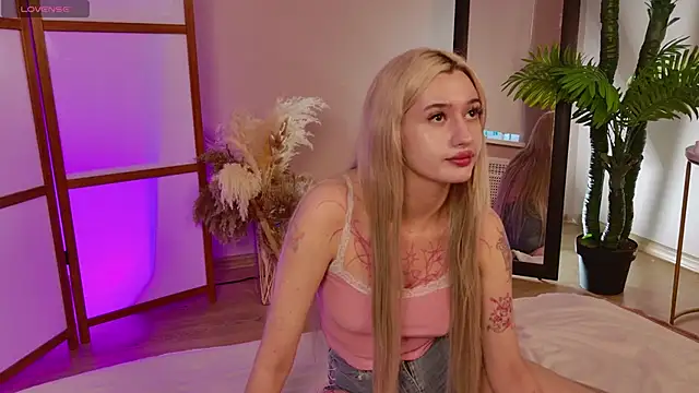 MelanyKink online show from 21, 9, 2025