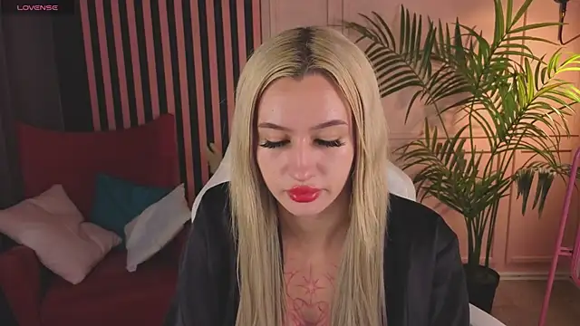 MelanyKink online show from 25, 9, 2025