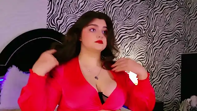 Snapshot of UR_BELLA chatting on 7, 11, 2025 UR BELLA online show from 7, 11, 2025