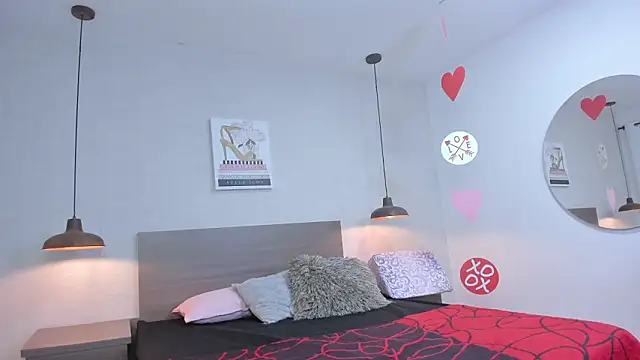 Snapshot of Katyrousee chatting on 24, 2, 2026 Katyrousee online show from 24, 2, 2026