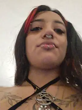 carolinerue online show from 16, 5, 2026