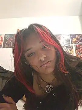 carolinerue online show from 31, 5, 2026
