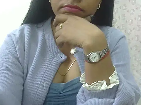 MISS SOMIYA online show from 10, 11, 2025