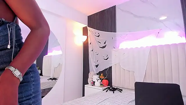 Snapshot of NalahCampbell chatting on 30, 10, 2025 NalahCampbell online show from 30, 10, 2025