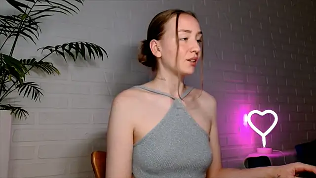WhitePrincessLuna online show from 26, 6, 2026