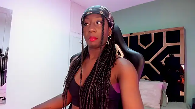 Madison Monroe  online show from 19, 9, 2025