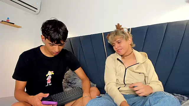 Snapshot of maicol_cum23 chatting on 25, 11, 2025 maicol cum23 online show from 25, 11, 2025