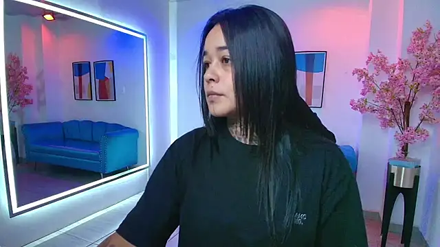 Black roseee online show from 21, 5, 2026