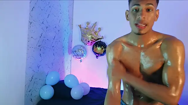 Snapshot of lorian_vikel chatting on 17, 11, 2025 lorian vikel online show from 17, 11, 2025