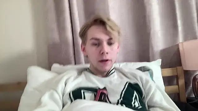 Snapshot of scottishtwink01 chatting on 2, 10, 2025 scottishtwink01 online show from 2, 10, 2025