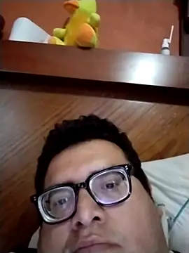 Snapshot of Santiagoqro85 chatting on 25, 10, 2025 Santiagoqro85 online show from 25, 10, 2025