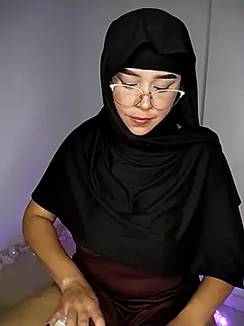 Snapshot of rhizanthella_ chatting on 14, 9, 2025 rhizanthella  online show from 14, 9, 2025