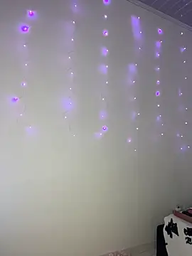Snapshot of rhizanthella_ chatting on 27, 10, 2025 rhizanthella  online show from 27, 10, 2025