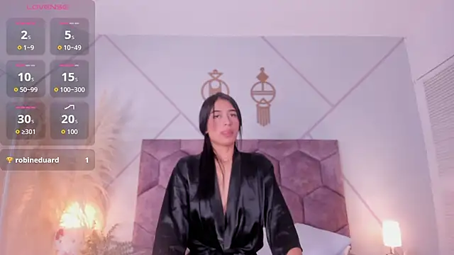 nicol giraldoo online show from 12, 5, 2026