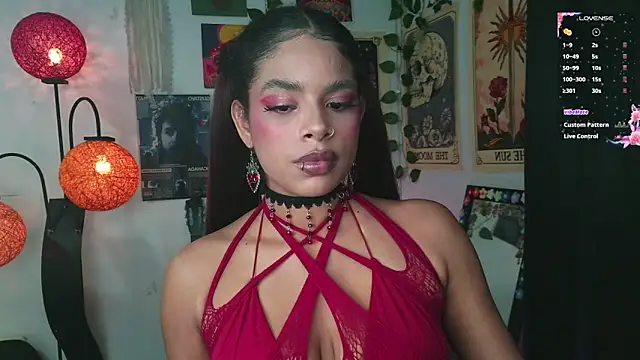 Snapshot of Raven_luv chatting on 19, 9, 2025 Raven luv online show from 19, 9, 2025