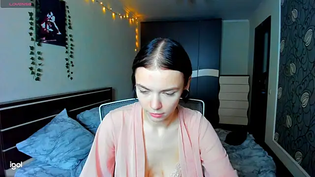 Snapshot of bonnybimi chatting on 14, 10, 2025 bonnybimi online show from 14, 10, 2025