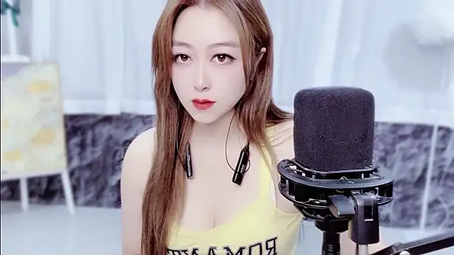 AchubbylittleRabbit online show from 13, 9, 2025