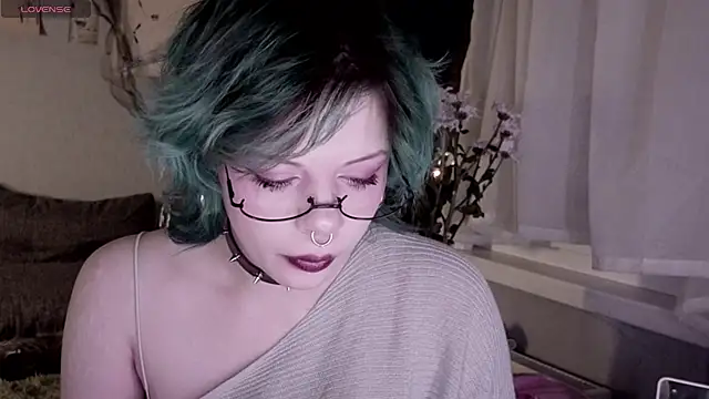 Alice Zev online show from 27, 10, 2025