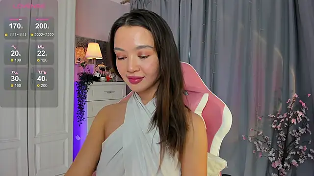 Snapshot of MissiMoore chatting on 15, 9, 2025 MissiMoore online show from 15, 9, 2025