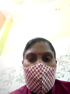 Snapshot of Hotty-arohi chatting on 8, 11, 2025 Hotty-arohi online show from 8, 11, 2025