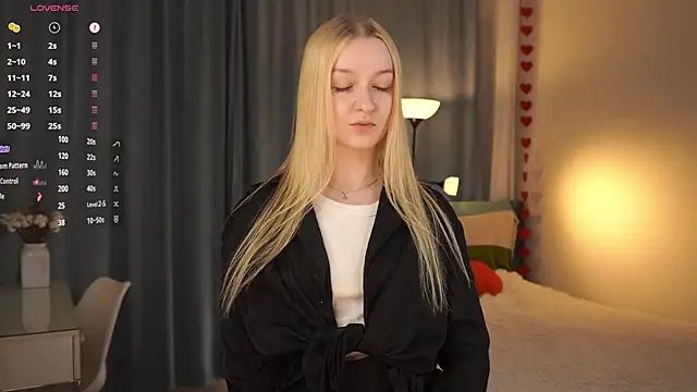 KrishnaSimmons online show from 3, 10, 2025