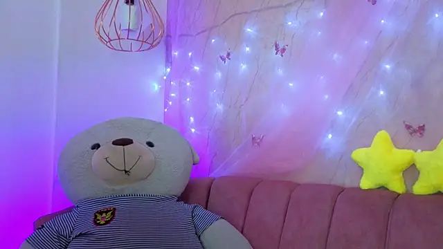 april bennett online show from 5, 1, 2026