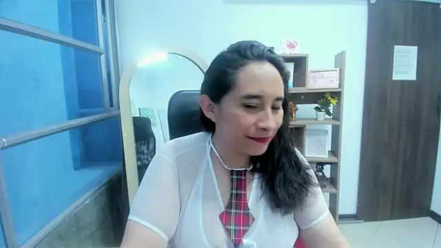 LeilaSmith  online show from 26, 10, 2025