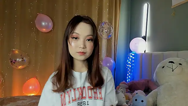 Snapshot of tokipokki chatting on 8, 11, 2025 tokipokki online show from 8, 11, 2025