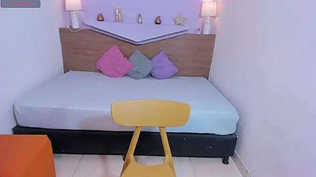 BiancaEmber9 online show from 6, 10, 2025