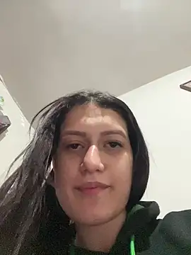 Caroline daring online show from 25, 3, 2026