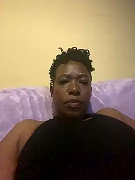 Snapshot of Remotlotlo21 chatting on 10, 10, 2025 Remotlotlo21 online show from 10, 10, 2025