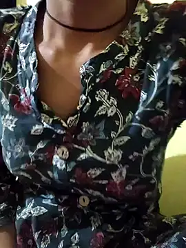 Snapshot of SweetKomal89 chatting on 10, 11, 2025 SweetKomal89 online show from 10, 11, 2025