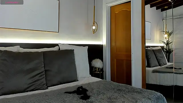 VictoriaShelby online show from 15, 9, 2025