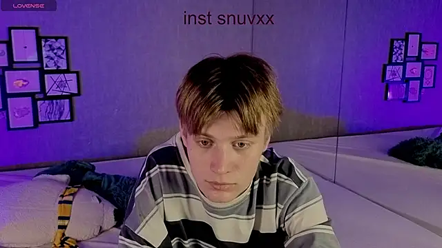 Snapshot of LouieEvans chatting on 11, 10, 2025 LouieEvans online show from 11, 10, 2025