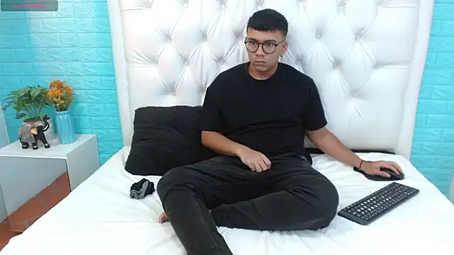 Snapshot of titanxero chatting on 20, 9, 2025 titanxero online show from 20, 9, 2025