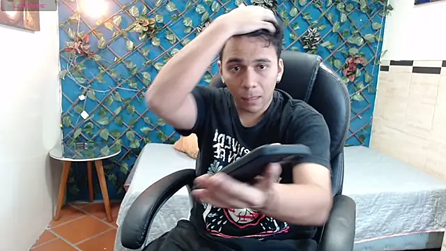 Snapshot of titanxero chatting on 17, 10, 2025 titanxero online show from 17, 10, 2025