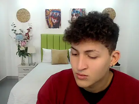 Axel savage online show from 16, 9, 2025