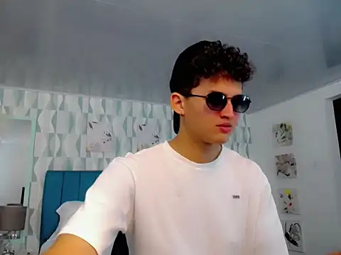 Axel savage online show from 26, 9, 2025