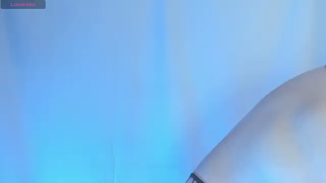 Snapshot of OliverMontiel chatting on 7, 10, 2025 OliverMontiel online show from 7, 10, 2025