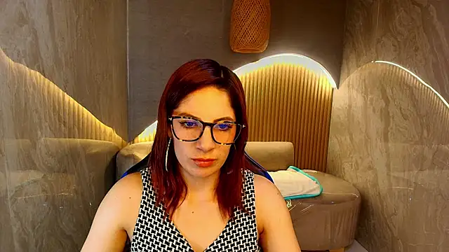 nadia r  online show from 24, 6, 2026