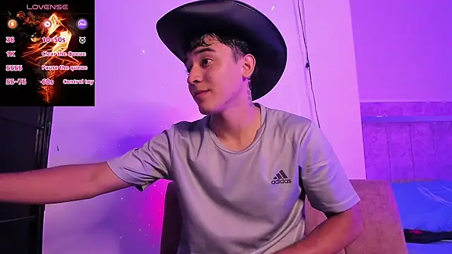 Snapshot of Austin_Cardieff_ chatting on 17, 9, 2025 Austin Cardieff  online show from 17, 9, 2025