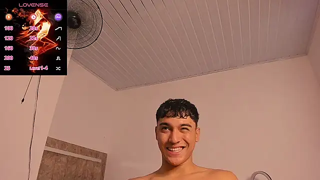 Snapshot of Austin_Cardieff_ chatting on 21, 10, 2025 Austin Cardieff  online show from 21, 10, 2025