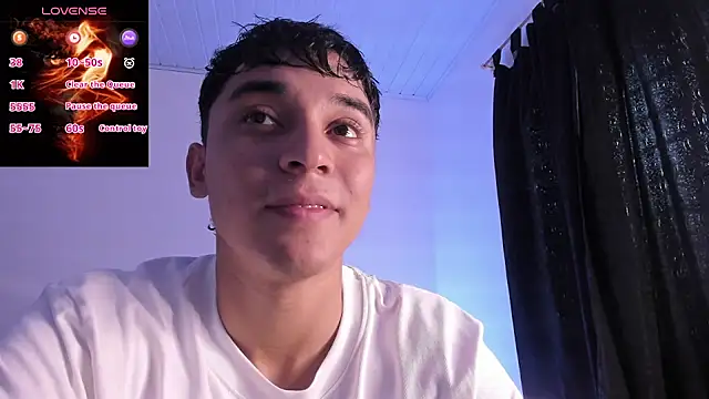 Snapshot of Austin_Cardieff_ chatting on 27, 10, 2025 Austin Cardieff  online show from 27, 10, 2025